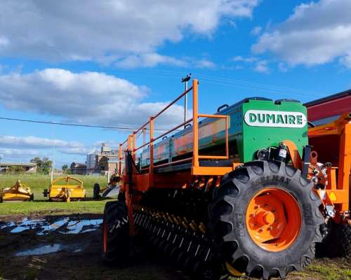 Sembradora Dumaire 710 Serie 2