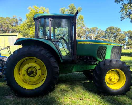 Tractor John Deere 6615, 125 HP, año 2008, 2.800hs Motor REP