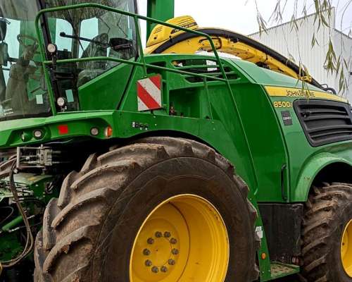 Picadora John Deere 8500i Kemper 375