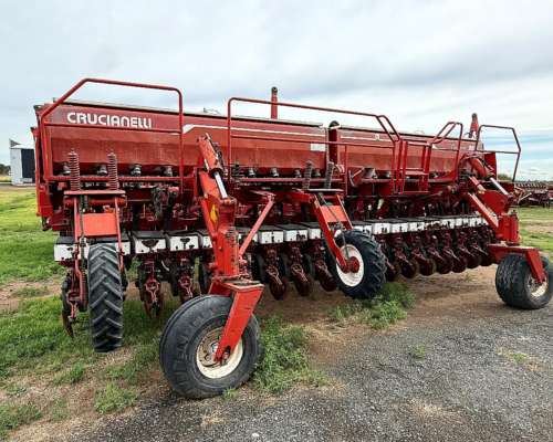 Sembradora Crucianelli Gringa de 20 a 35