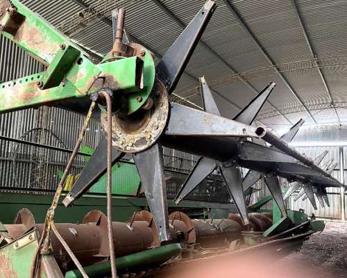 Plataforma John Deere 323