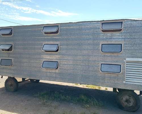 Casilla Beradar 6 Mts. Vacia Adentro- Semi Nueva