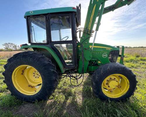 Tractor John Deere 5725