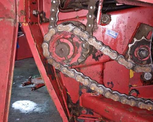 Rotoenfardadora Mainero 5880 C/monitor MRE 1000