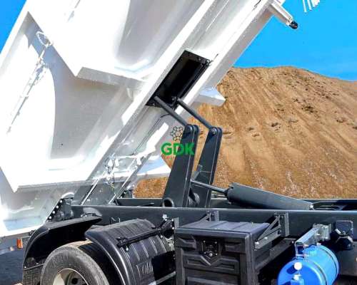 Caja Vuelco Trasero 8m3. Ombu