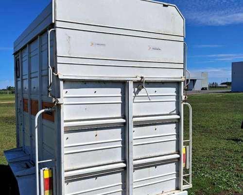 Trailer Batan para 2 Caballos Seminuevo - Paracol