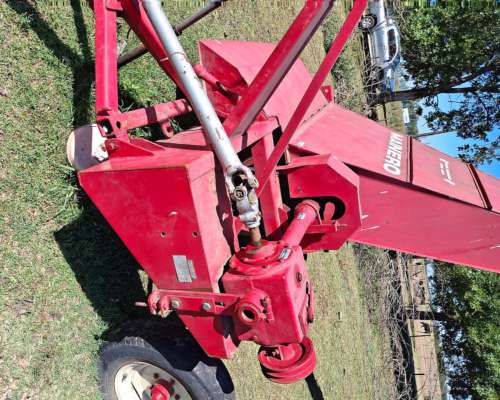 Carro Forrajero Mainero B 400 y Picadora Mainero UF 150
