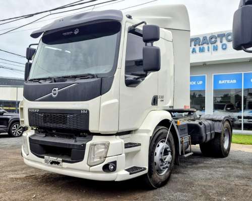 Camión Volvo VM 330 4X2 (2018)
