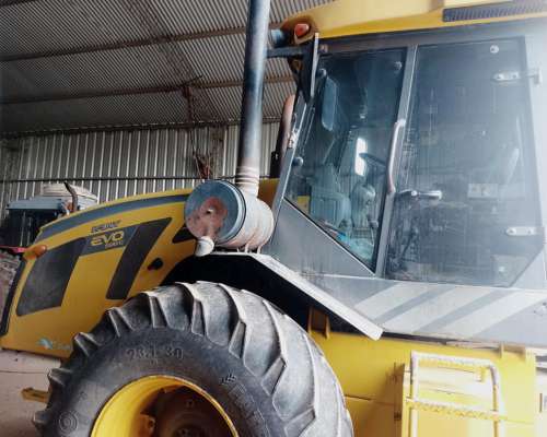 Tractor Usado Pauny 500c - año 2012
