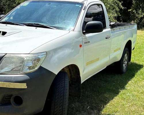 Toyota Hilux Cabina Simple 4X4