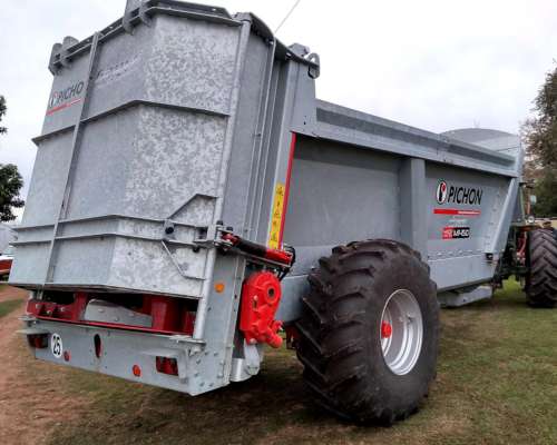 Fertilizadora P/orgánicos y Calcáreos Pichon MUCKMASTER1450