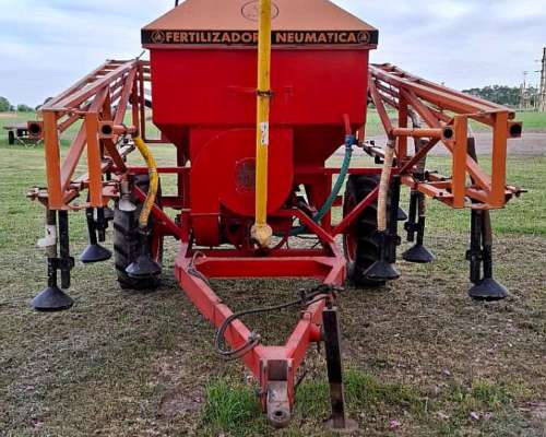 Fertilizadora, Encaladora, Sembradora Pasturas Altina