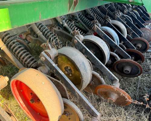 Sembradora John Deere 750 de 24 a 19 Monodisco