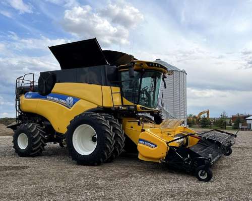 Cosechadora New Holland CR8.90