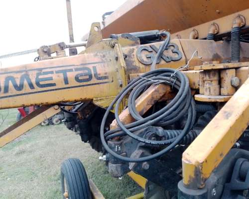 Sembradora Agrometal GX3 21 a 21 con Carro.