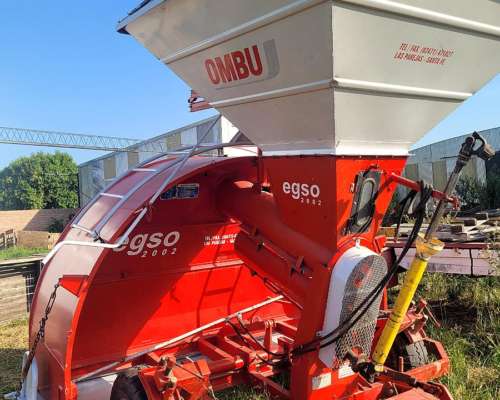Embolsadora de Granos Ombu Egso 2002. Buen Estado