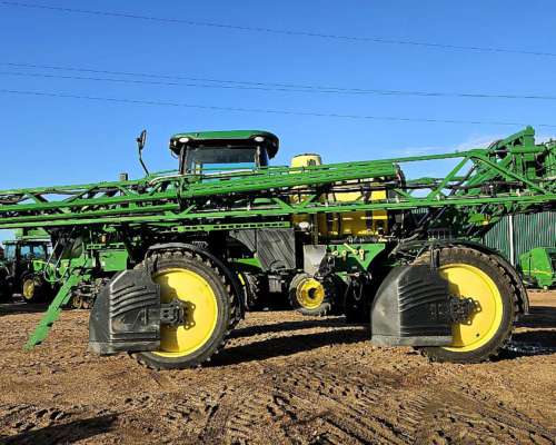 Pulverizadora John Deere R4030 2016 - 36m - 3.900 Hs