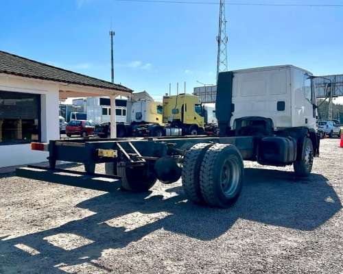 Camion Iveco Tector 170e22 año 2014 C/sider. Motor 0 km