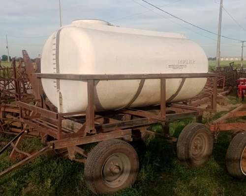 Acoplado Tanque 3000 Lts ,DE Fibra Implar