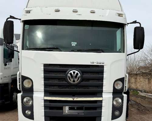 Camión Volkswagen 19.320 e año 2011 776.826km
