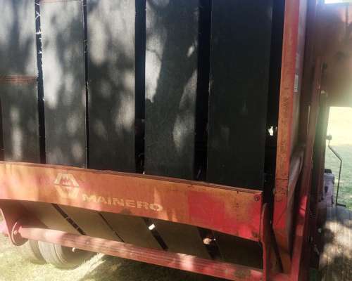 Rotoenfardadora Mainero 5850 B