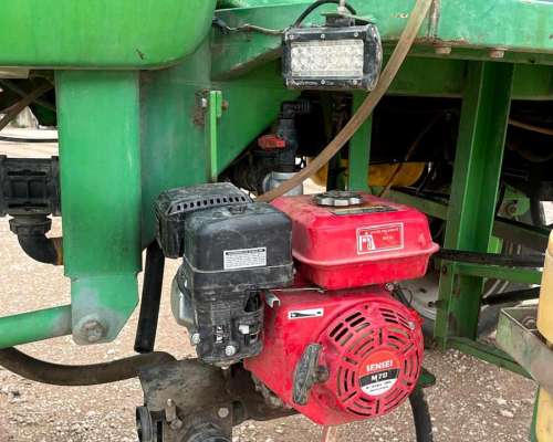 Pulverizadora Autopropulsada Metalfor 3200 Ref. año 2000.