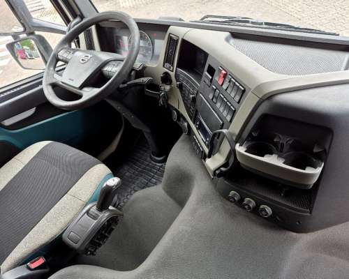 Volvofm 420 6X2 Tractor