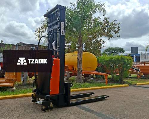 Apilador Semi Eléctrico con Bateria de Litio AE1530