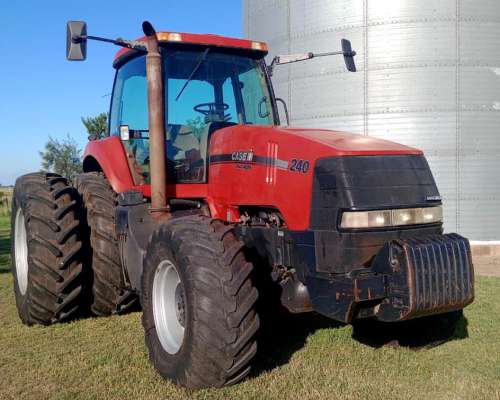 Tractor Case IH, Magnum 240, año 2009, 13.000 Hs Motor