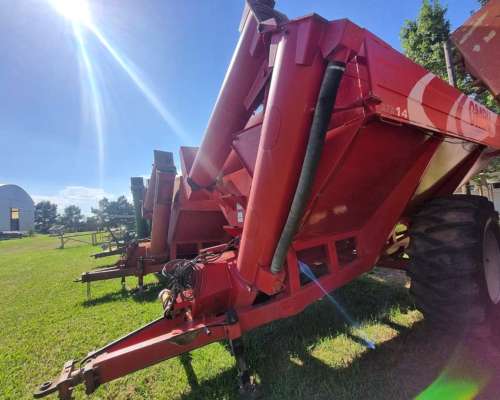 Tolva Ombú ATA 14, con Balanza. año 1998