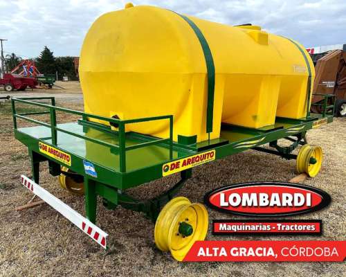 Acoplado Tanque Plástico de Arequito Capacidad para 3500lts