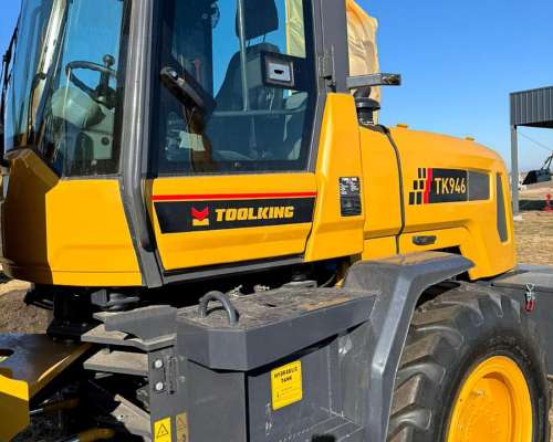 Pala Cargadora Toolking TK 946 Balde 2.2 M3 - Motor 120 HP