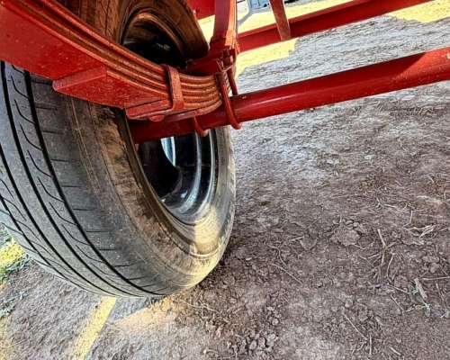 Chasis con Tanque Plast. 840lts Cade