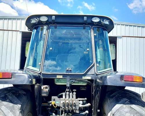 Tractor Valtra AR 220. 4X4