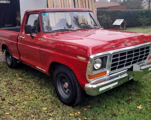 Ford F100 Mod 81. Nafta Gnc. Titular