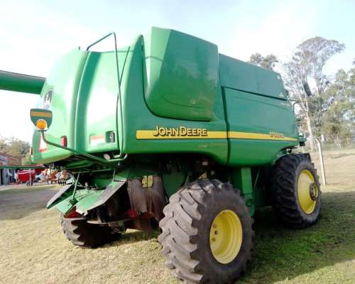 Cosechadora John Deere 9750, año 2008