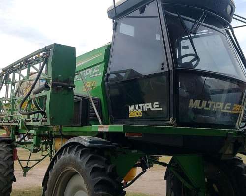 Pulverizador Metalfor Multiple 2.800, año 2006, 6.700 HS,