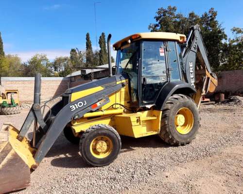 John Deere 310 J