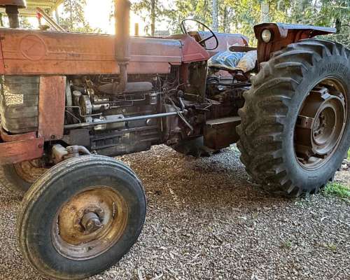 Tractor Massey Ferguson 1075