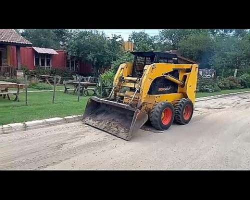 Mini Cargadora Iron año 2015 + Carreton