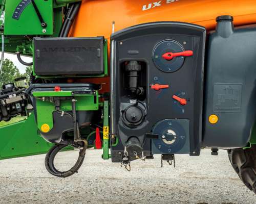 Pulverizadora Amazone UX 00