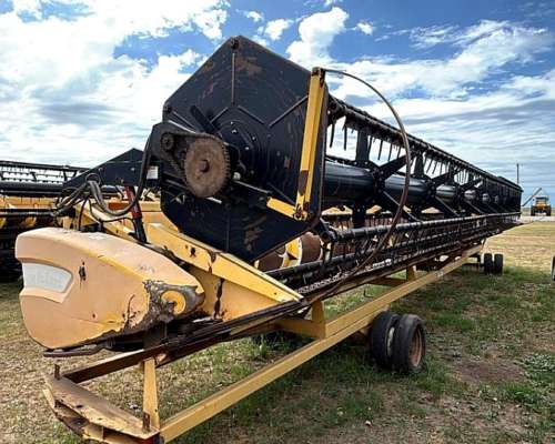 Cabezal Trigo/soja New Holland 35 Pies - 2008