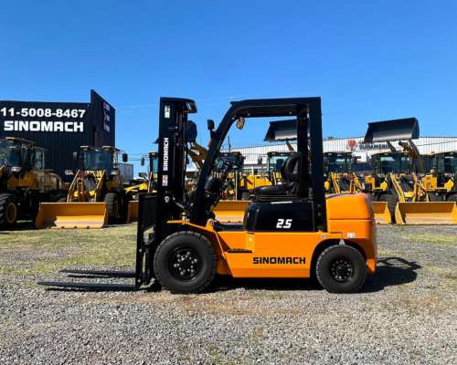 Autoelevador 2500kg / 2.5 Toneladas Sinomach CPCD25