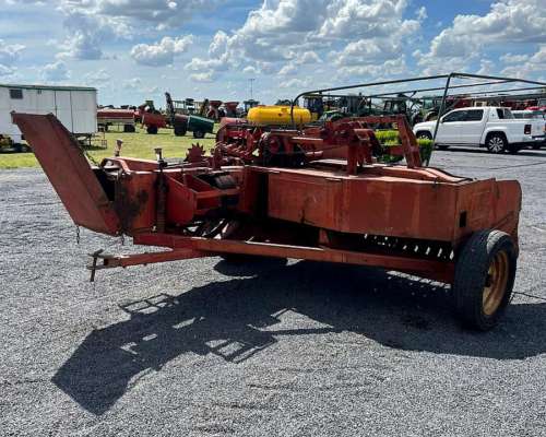 Enfardadora Mainero RF90 con Atador a Alambre