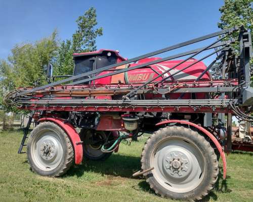 Pulverizadora Ombu PAO 3300 Litros 28 Mts de Botalon