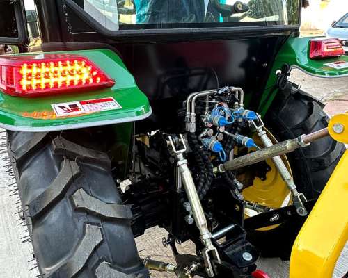 Oport. Precio Unico 0-km. Tractor 4X4 A/A 3puntos y Toma/f.