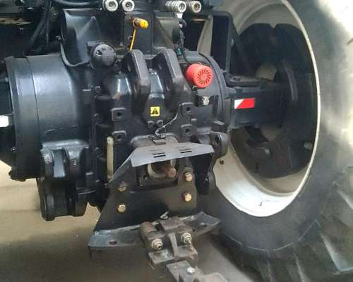 Tractor New Holland T7240 Impecable con Piloto y Giro en CAB