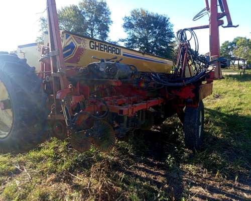 Sembradora Gherardi G-100 de 21 a 21 con Alfalfero