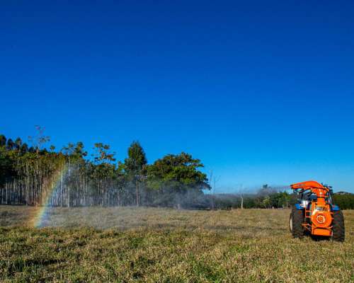 Pulverizador Jacto Tipo Cañon AJ600