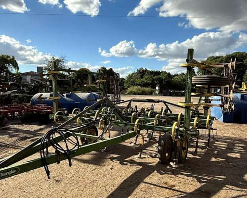 Cultivador de Campo Templar de 6,60 con Peine y Rolo
